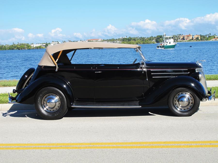  Ford 2-Door Custom Phaeton 1936 года  (фото 10 из 13)